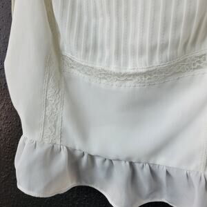 Gianni Bini White Lace Trim Cami Top Size 4 Ruffle Hem